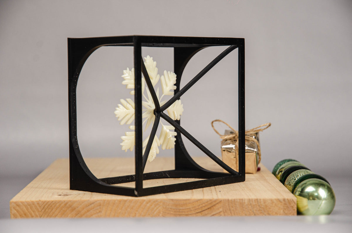 Snowflake Cube –  Minimalist Cube Design for Winter-Inspired Home Decor-2