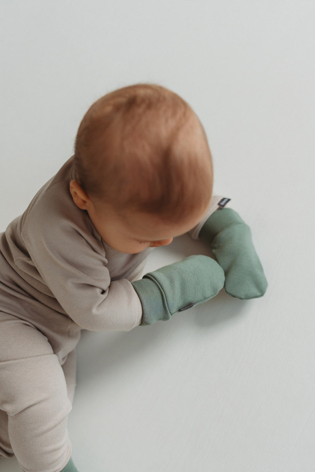Ribb baby gloves GIRA
