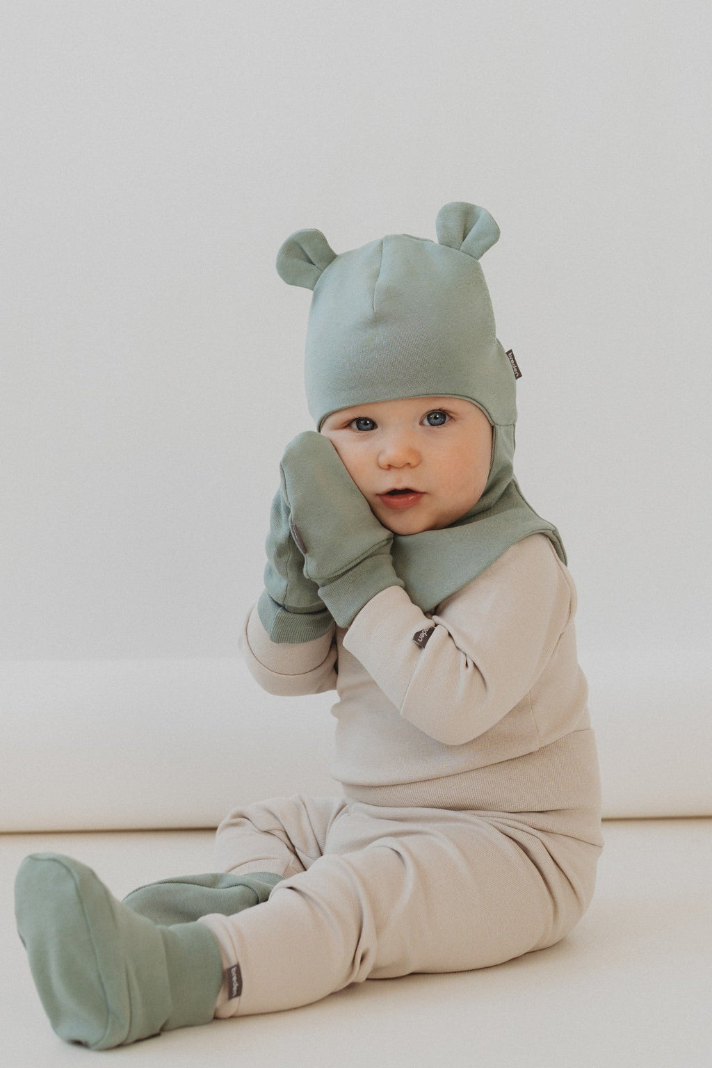 Ribb baby gloves GIRA