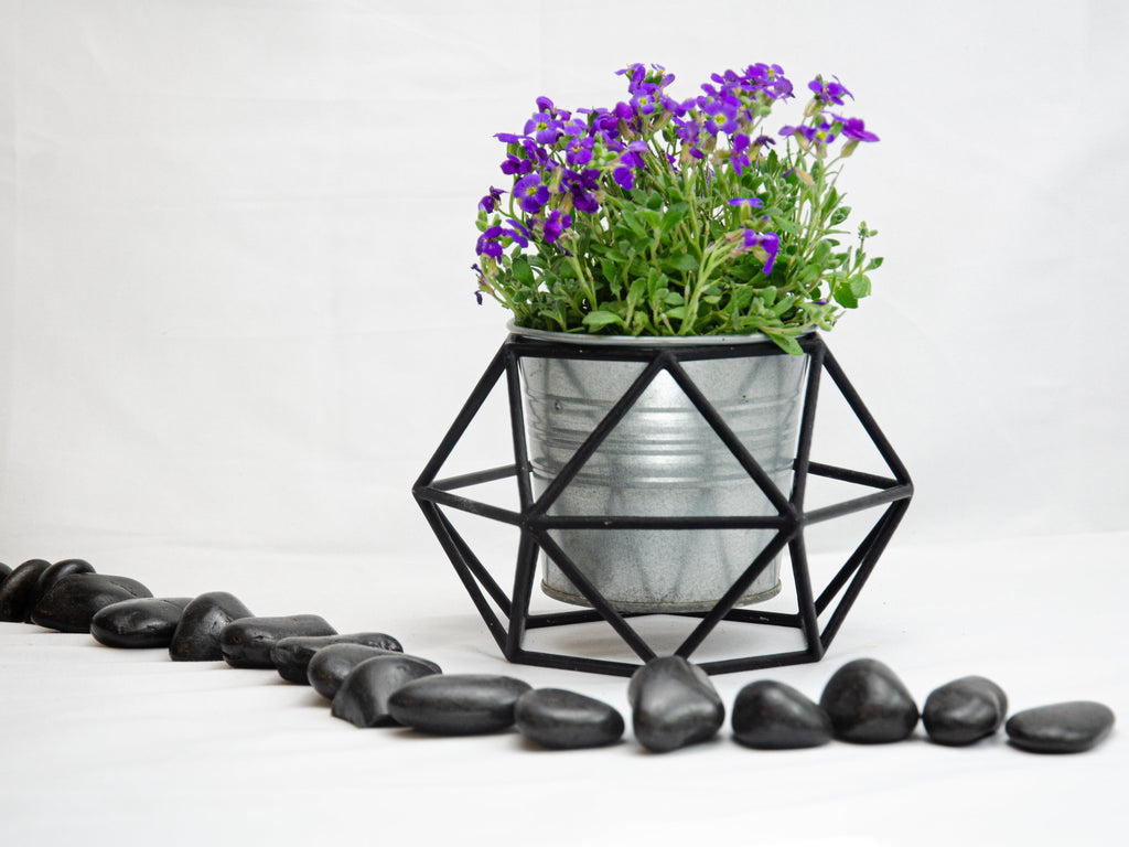 Geometric Wire Vase Cage – Modern Design for Weddings & Everyday Living-2