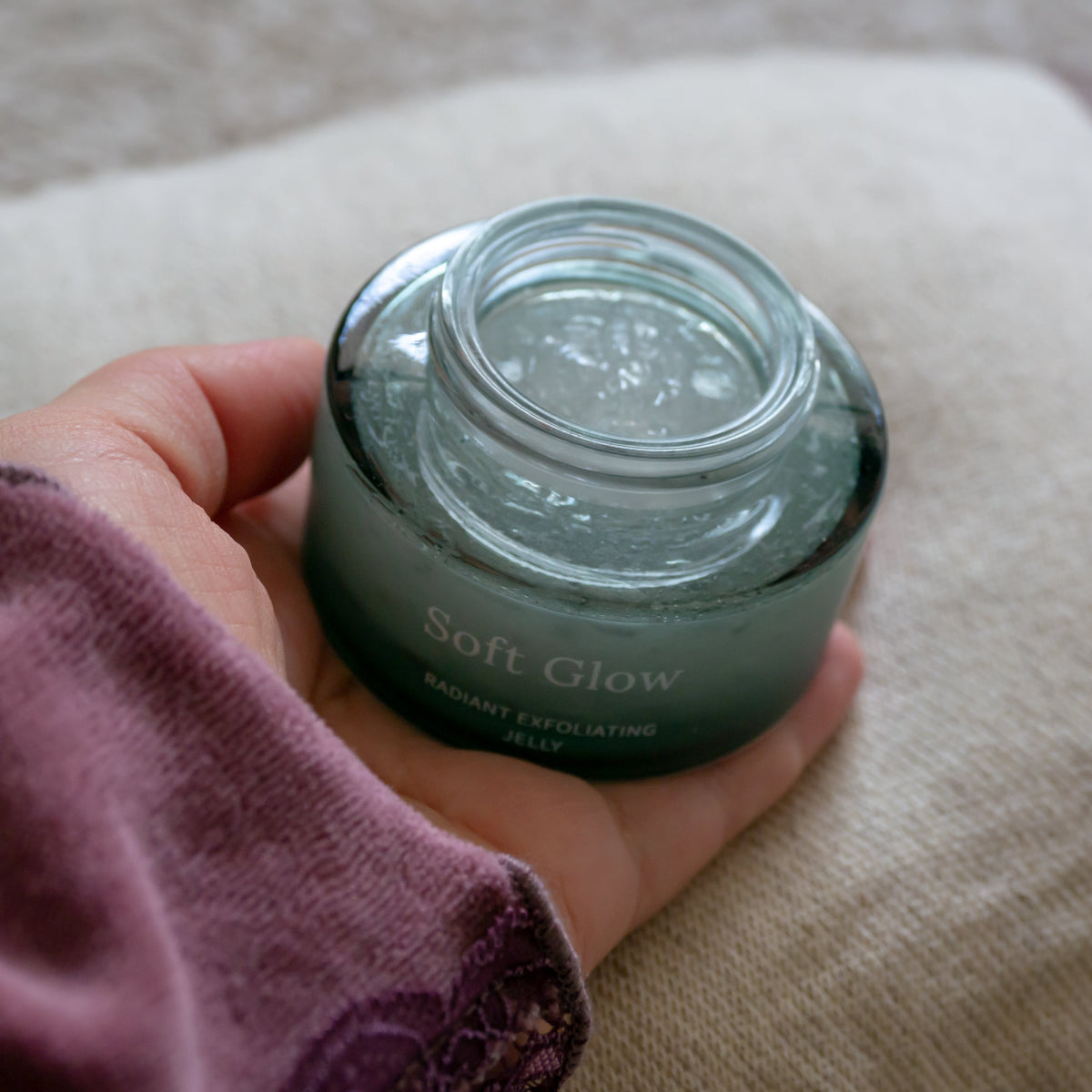 Soft Glow Radiant Exfoliating Jelly - 50 ml-5