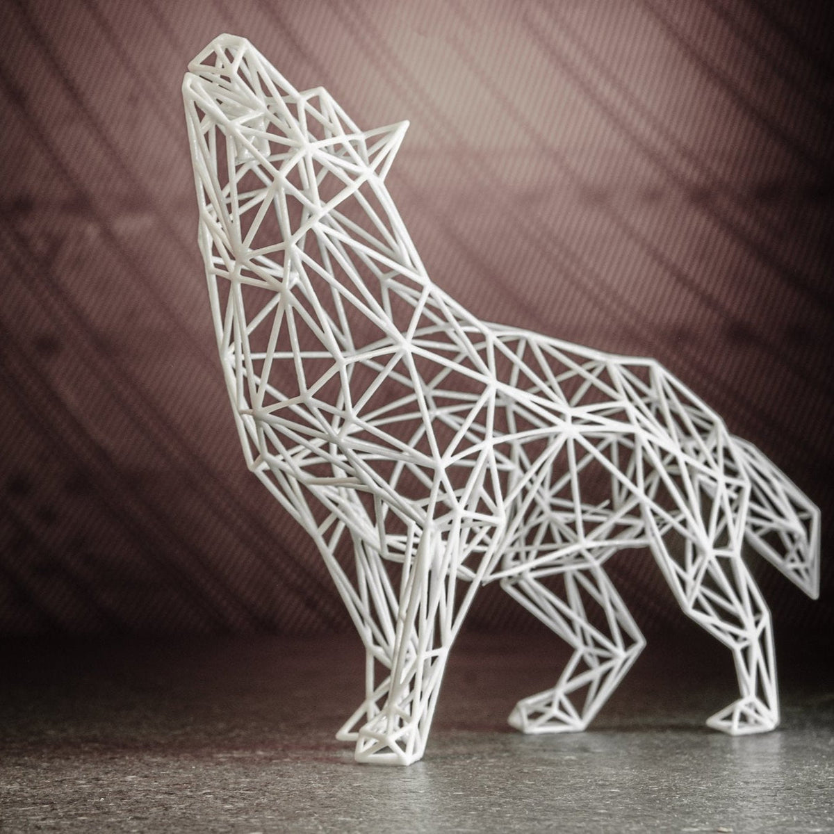 Majestic Modern Wolf Sculpture - 3D Wireframe Resin Art for Home Decor Geometric decor-4